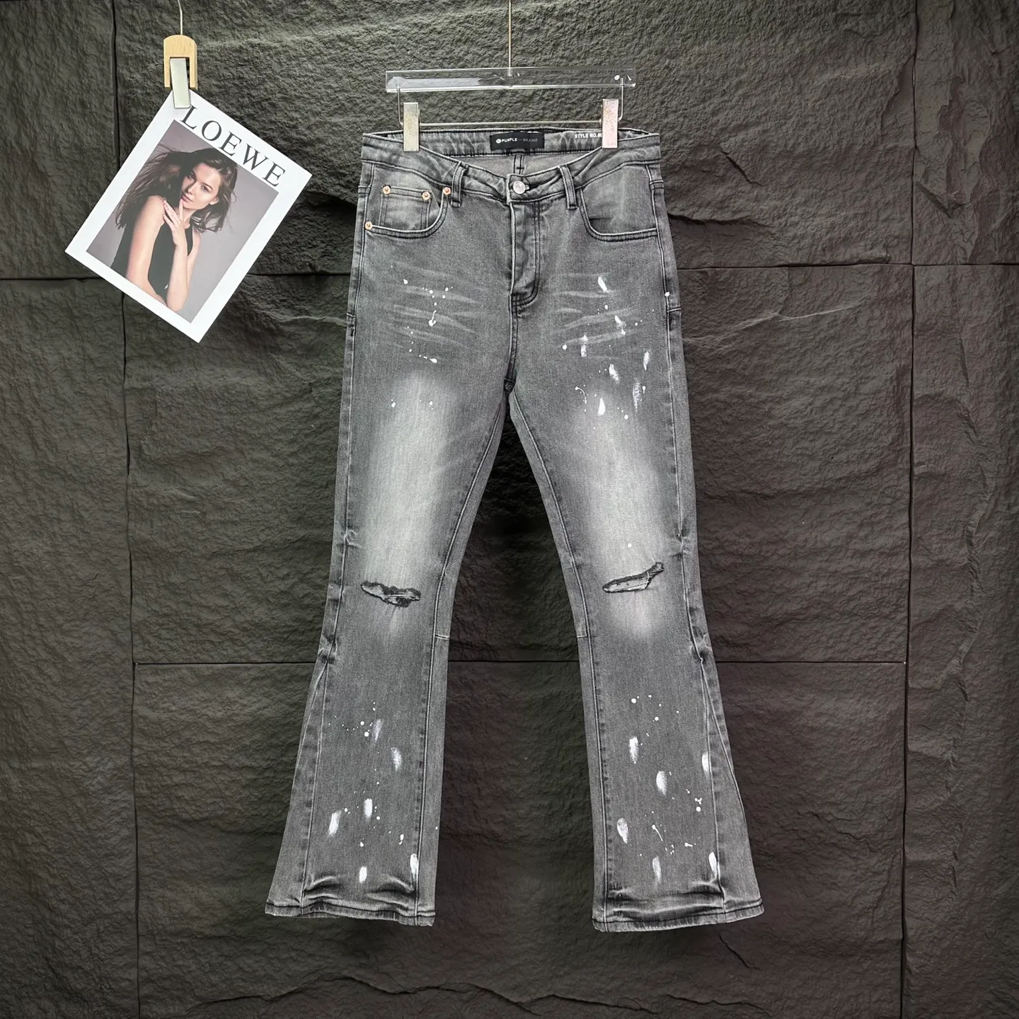 PURPLE BRAND 2026 New Arrival Splash Ink Hand-painted Ripped Couple Style Mild-Boot Washed Stretch Jeans High Version High Version Top Ceiling Quality Styles with different washed textures, very friendly to people with thin legs and thick legs. The micro-flared version is very flattering to the leg shape. Moderate length that never goes out of style, easy to match with casual, basic styling for various styles, a must-have in the wardrobe! The fabric is stiff but also makes the upper body soft without losing texture. The washing process is even more perfect. It is a must-have item for everyone! ! ! Washed wheat, hang tag, pants label, three labels complete Color: Light Black Size: 28, 30, 32, 34, 36 (five sizes)